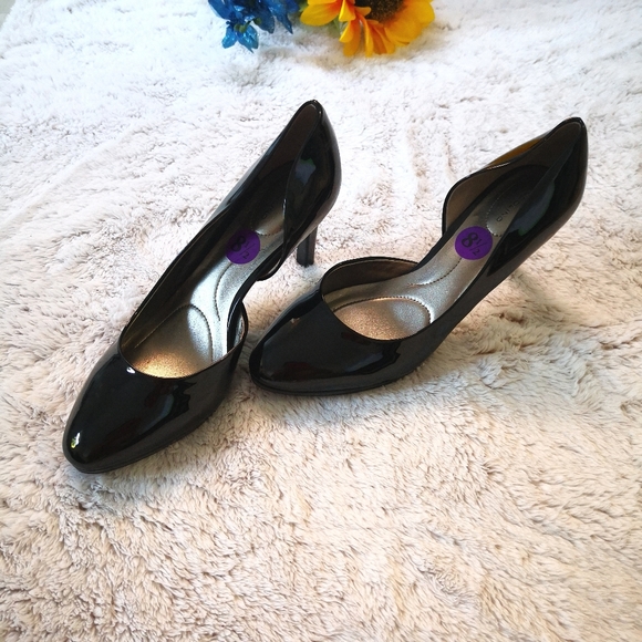 NEW Bandolino d'Orsay Pointed Toe Pumps - Picture 2 of 8